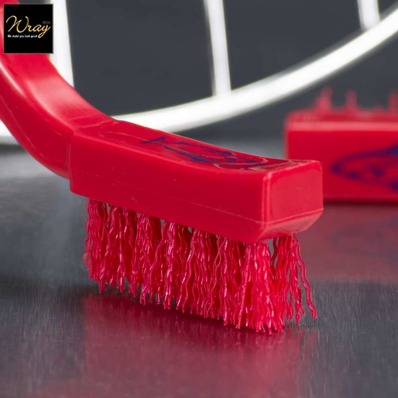 red ergonomic niche brush